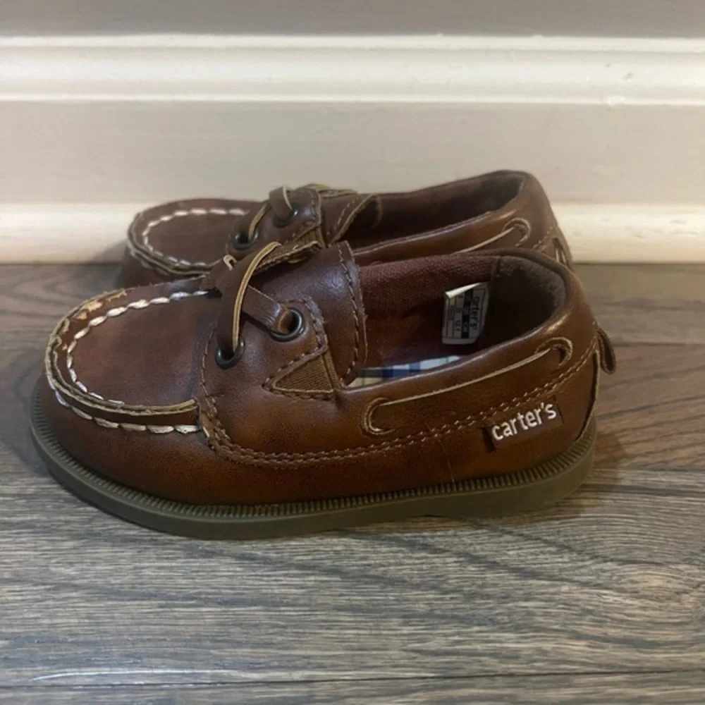 Carter’s Toddler‎ Loafer Boat Shoes size 5